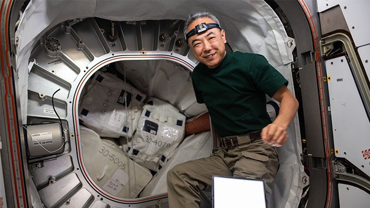 インフレータブル式試験用モジュール（BEAM）にて、古川宇宙飛行士