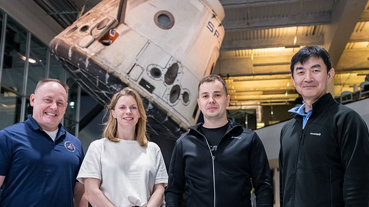 油井宇宙飛行士らSpaceX Crew-11クルー